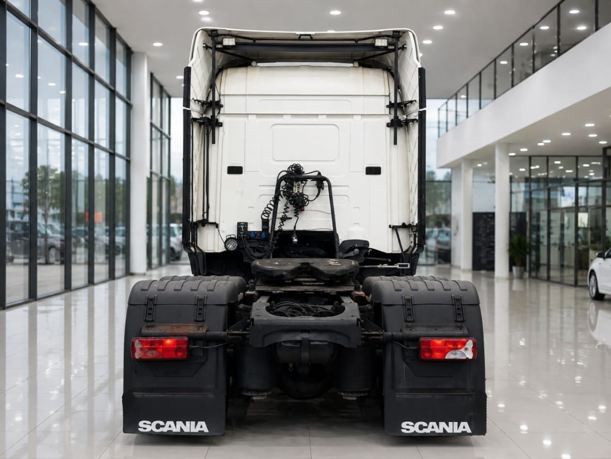 Truck image 3