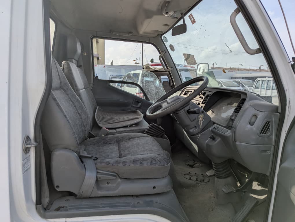 Truck image 14