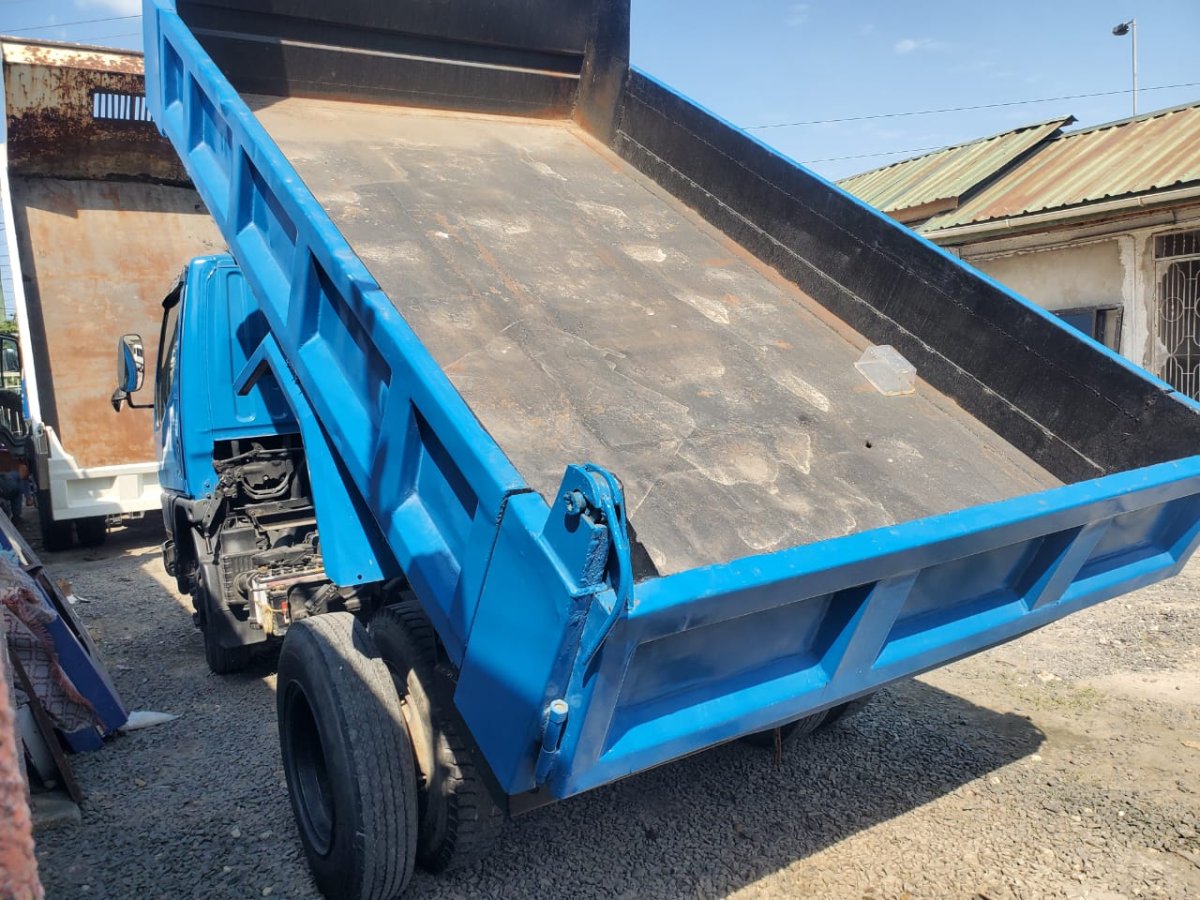 1998 Mitsubishi CANTER
