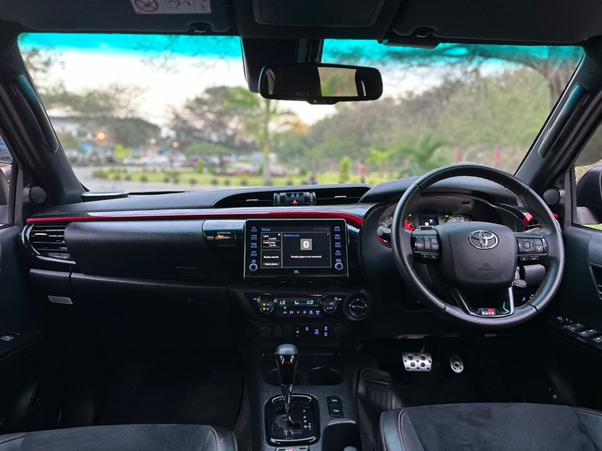 2023 Toyota Hilux