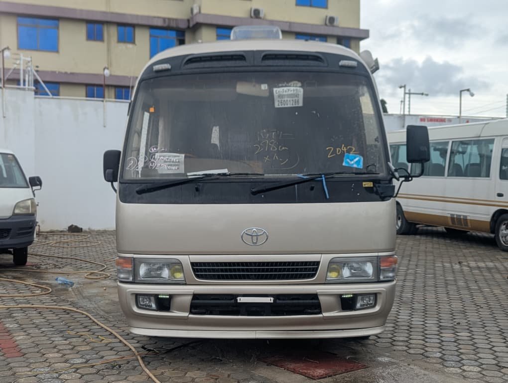 2004 Toyota COASTER Diesel
