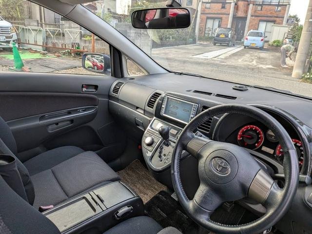 2005 Toyota WISH