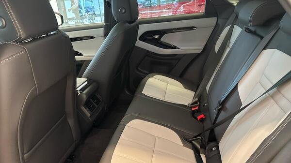2026 Land Rover Range Rover Evoque