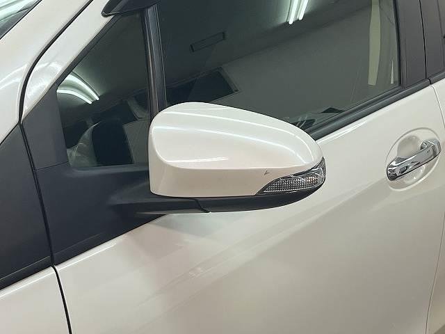 2017 Toyota Vitz