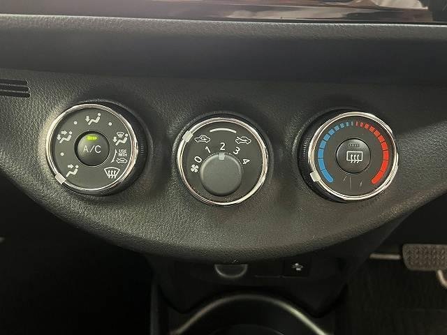 2017 Toyota Vitz
