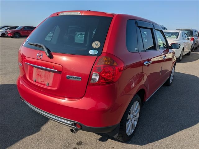 2007 Mazda Verisa