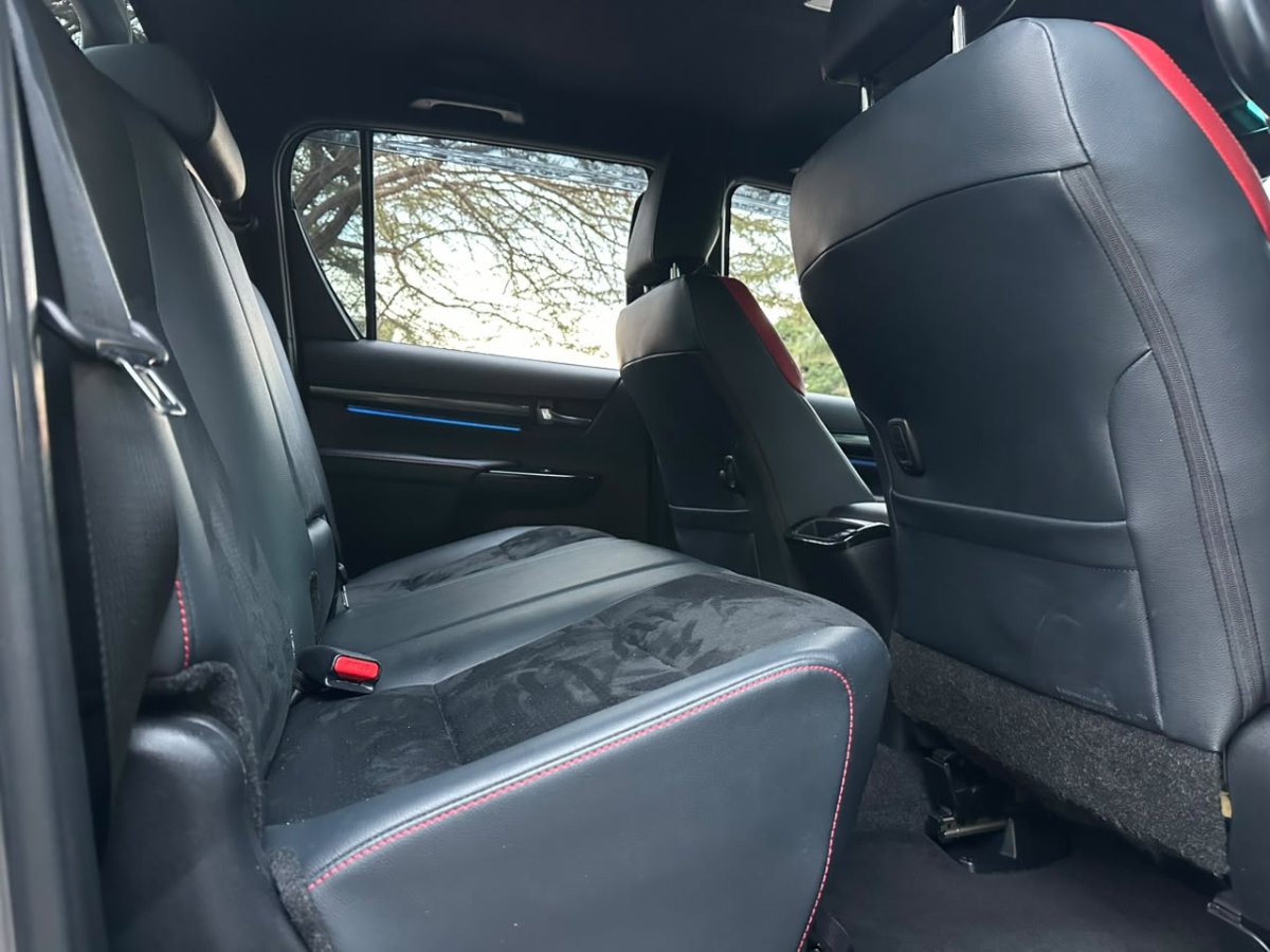 2023 Toyota Hilux