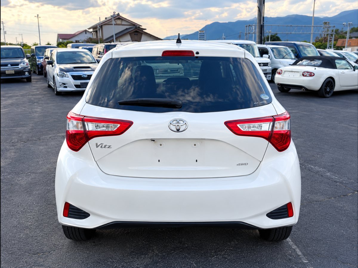2018 Toyota Vitz