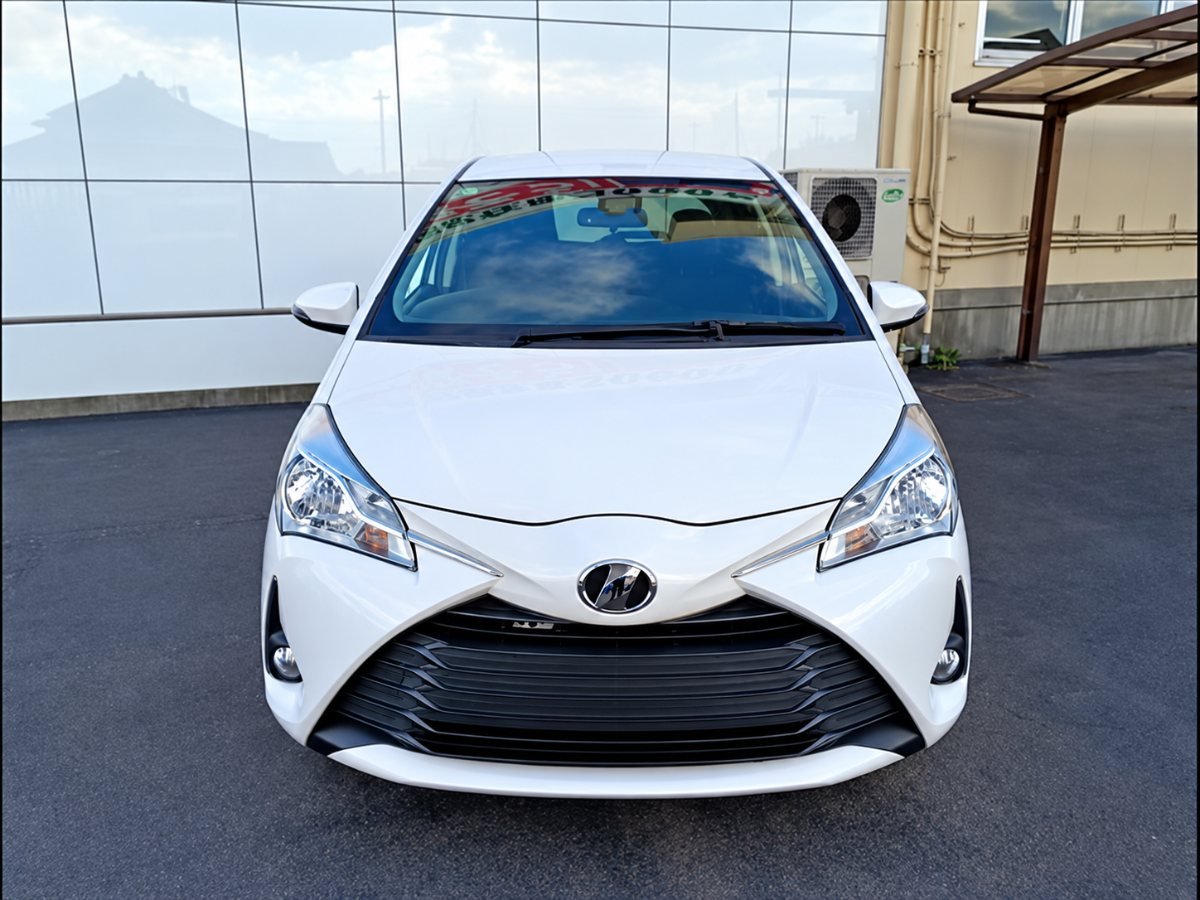 2018 Toyota Vitz Petrol