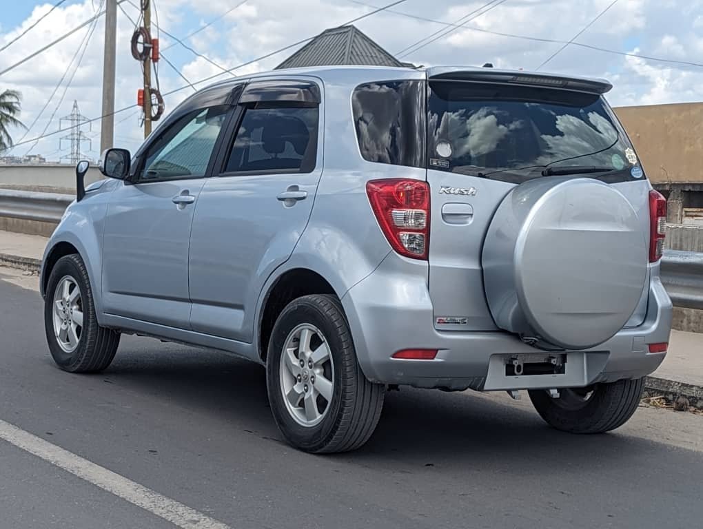 2006 Toyota RUSH