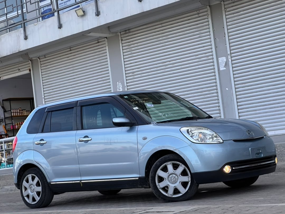 2009 Mazda Verisa