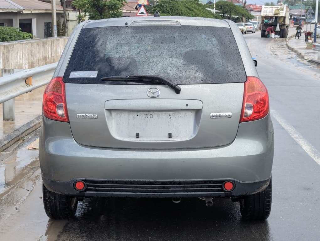 2008 Mazda Verisa