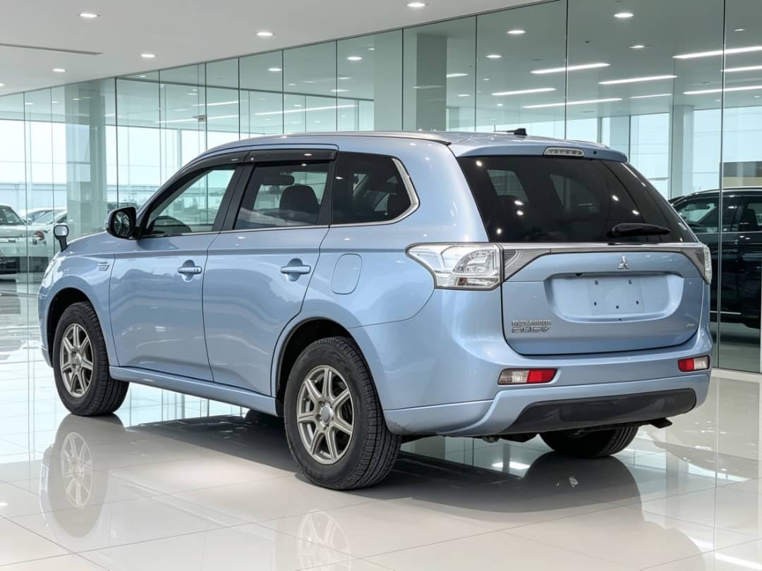 2014 Mitsubishi Outlander PHEV