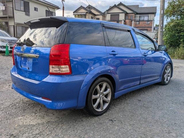 2005 Toyota WISH