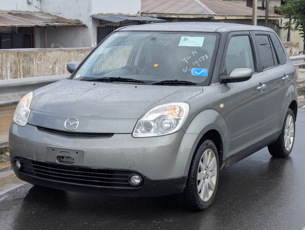 2008 Mazda Verisa