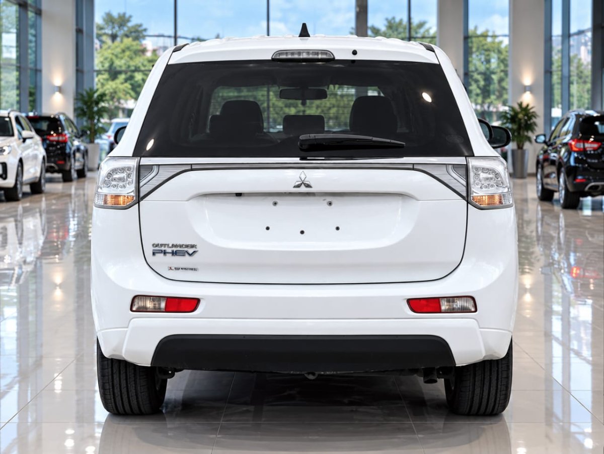 2012 Mitsubishi Outlander PHEV
