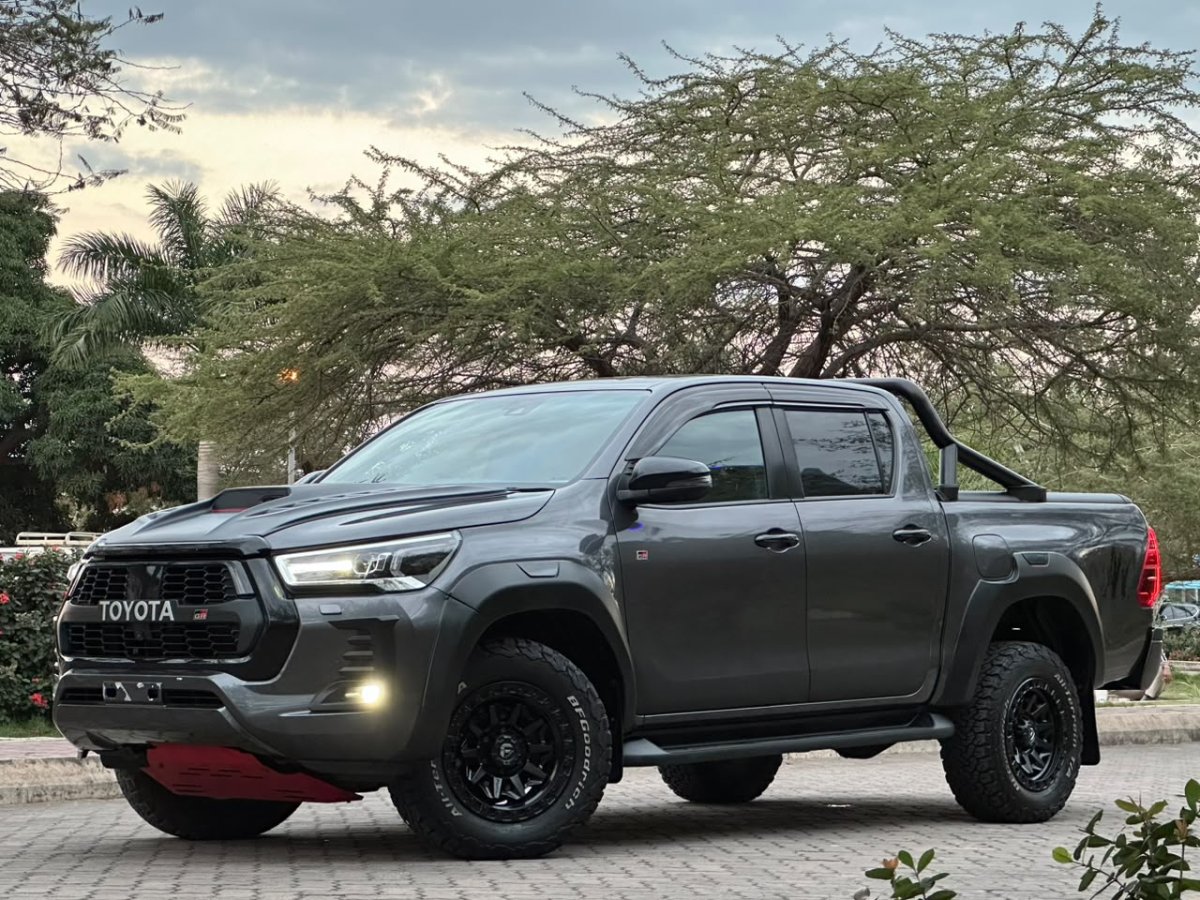 2023 Toyota Hilux