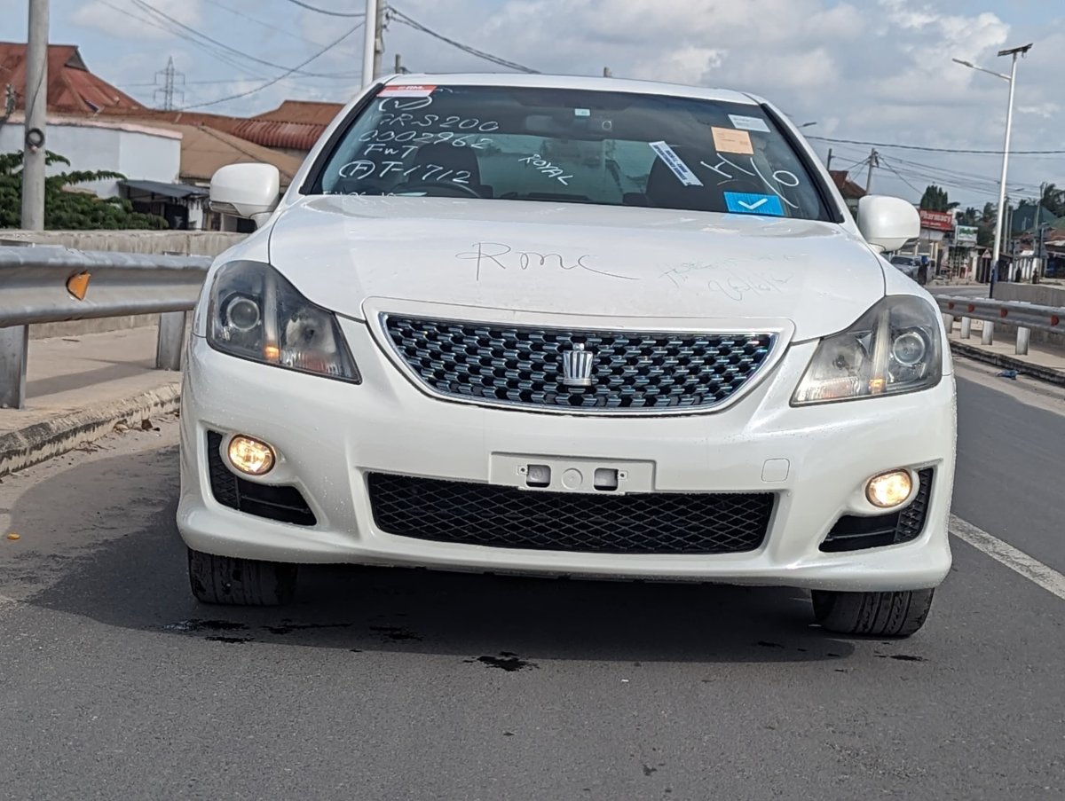 2009 Toyota Crown Petrol