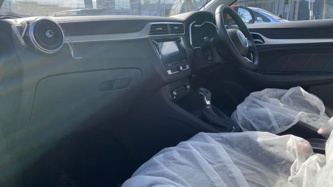 2025 MG MG5