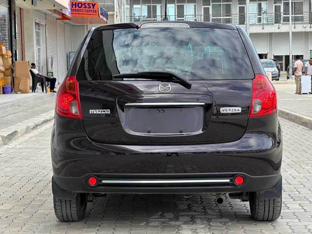 2007 Mazda Verisa