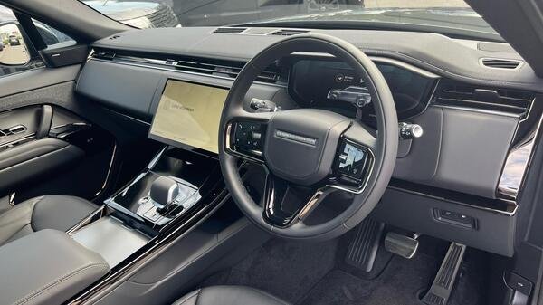 2026 Land Rover Range Rover Sport