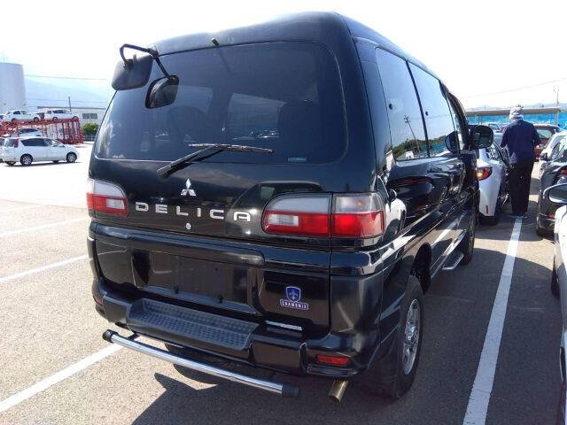 2004 Mitsubishi DELICA SPACE GEAR