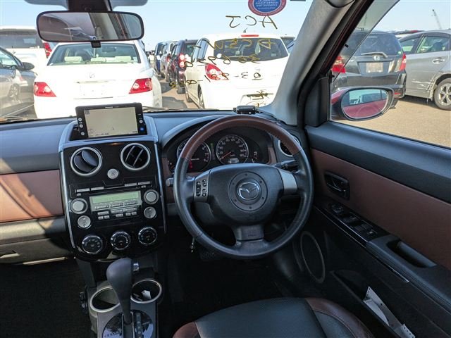 2007 Mazda Verisa