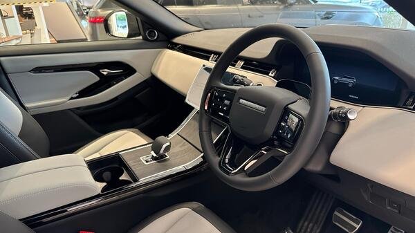 2026 Land Rover Range Rover Evoque