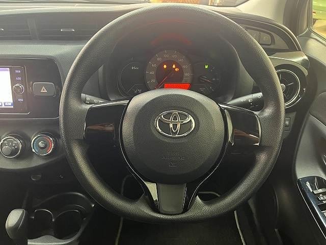 2017 Toyota Vitz