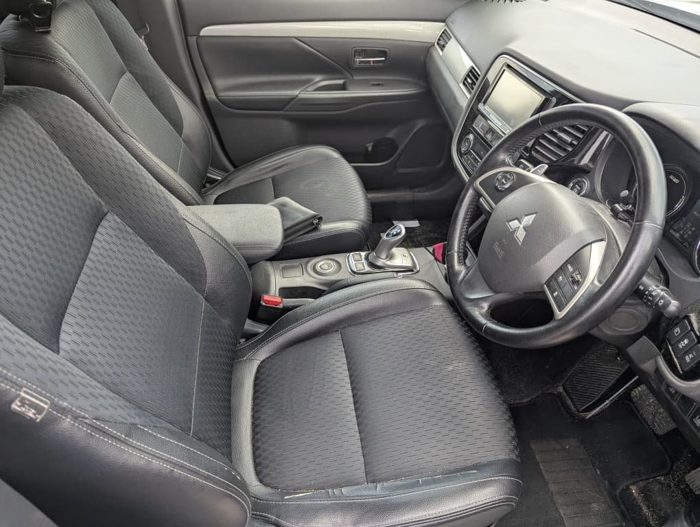 2014 Mitsubishi Outlander PHEV