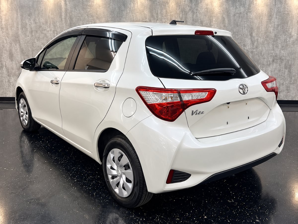 2017 Toyota Vitz