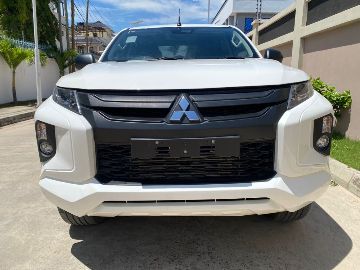 2022 Mitsubishi TOWN BOX