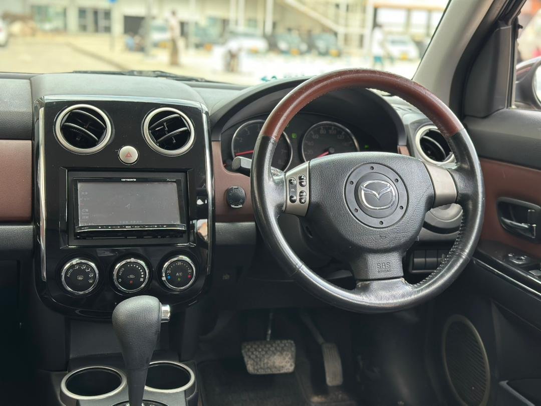 2007 Mazda Verisa