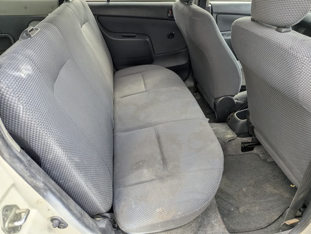2010 Toyota SUCCEED