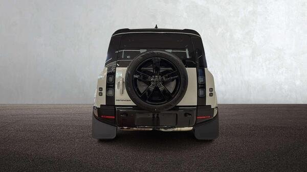 2026 Land Rover Defender
