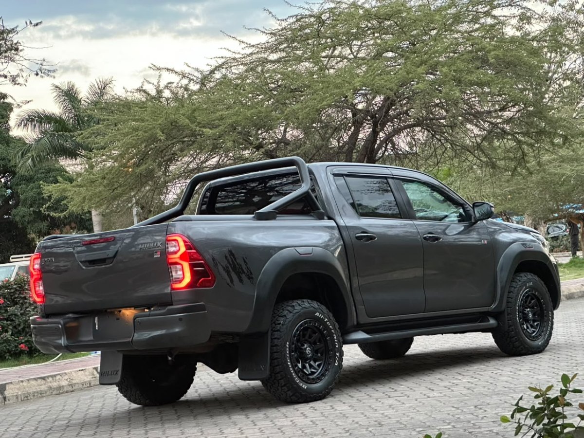 2023 Toyota Hilux