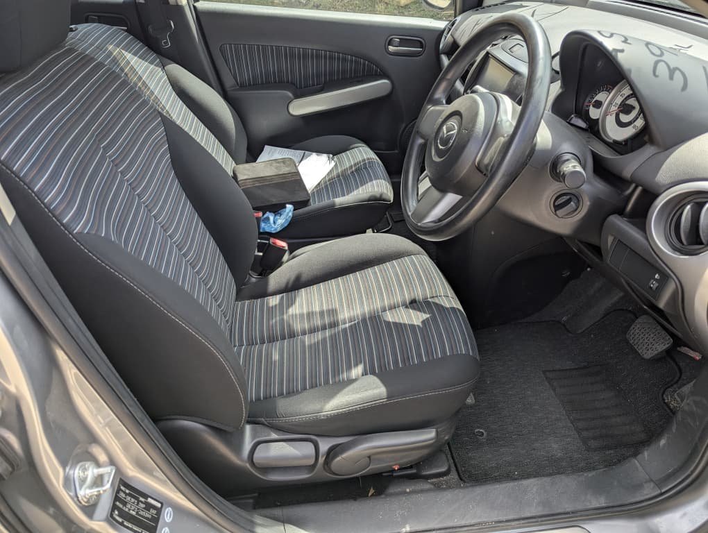 2011 Mazda DEMIO
