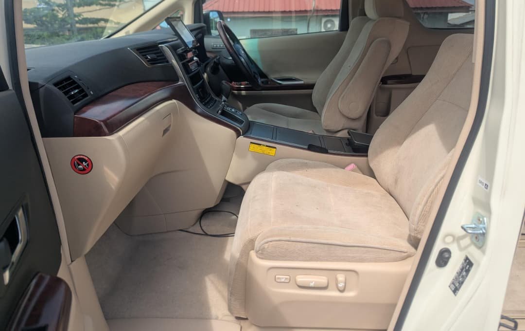 2009 Toyota ALPHARD 