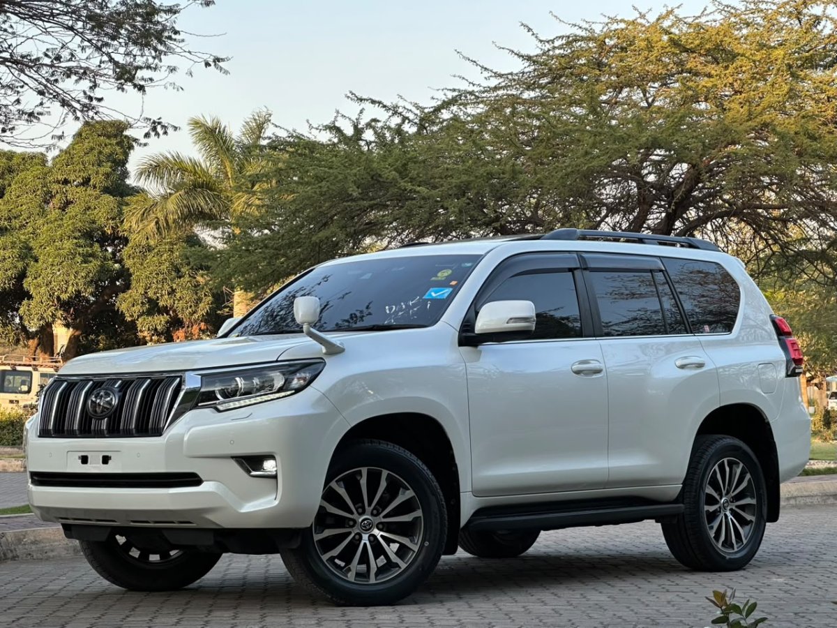 2021 Toyota Land Cruiser