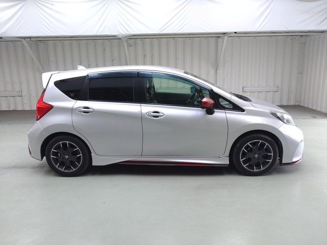 2016 Nissan NOTE