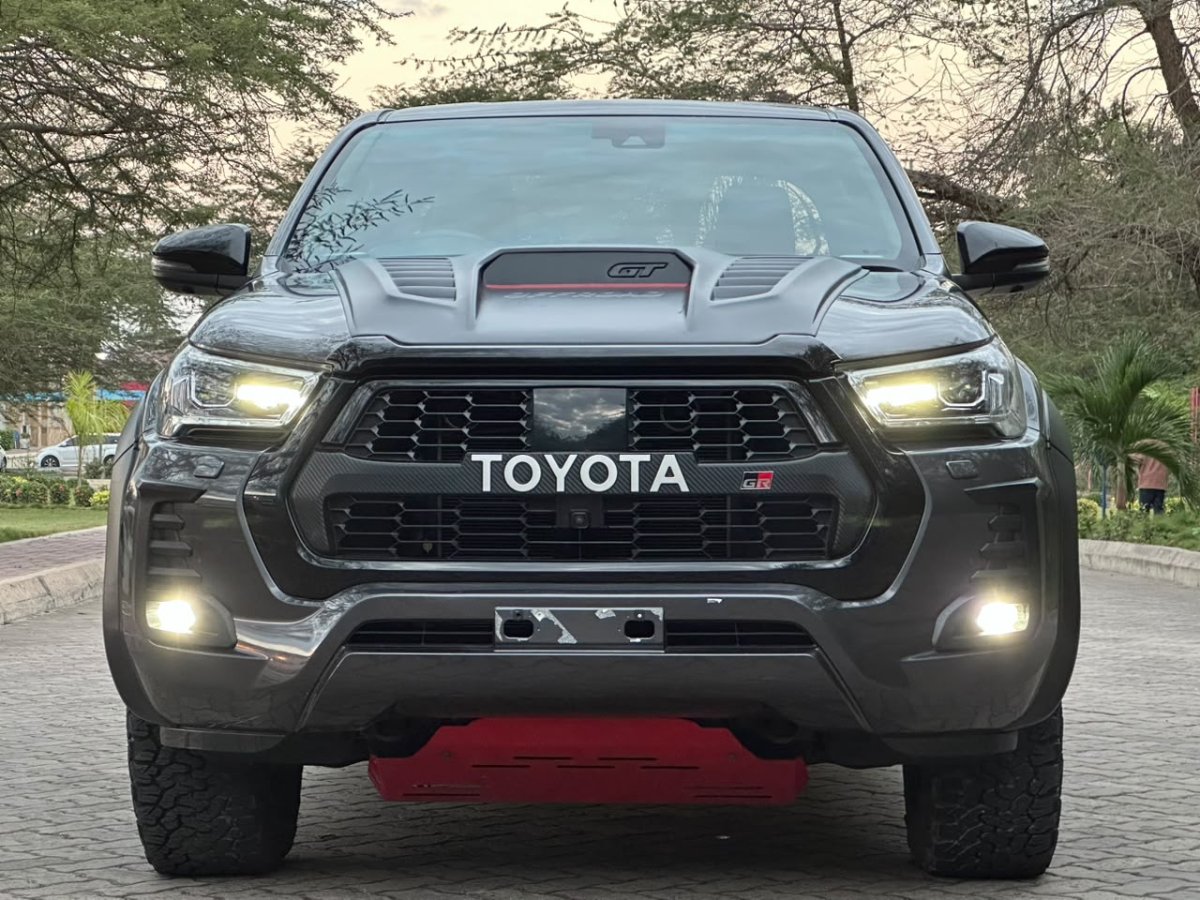 2023 Toyota Hilux