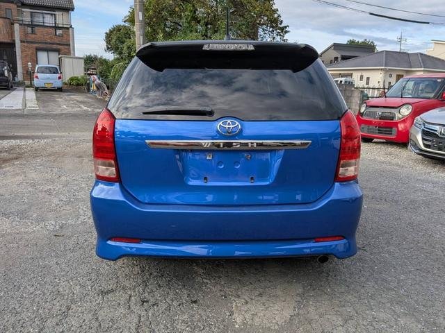 2005 Toyota WISH