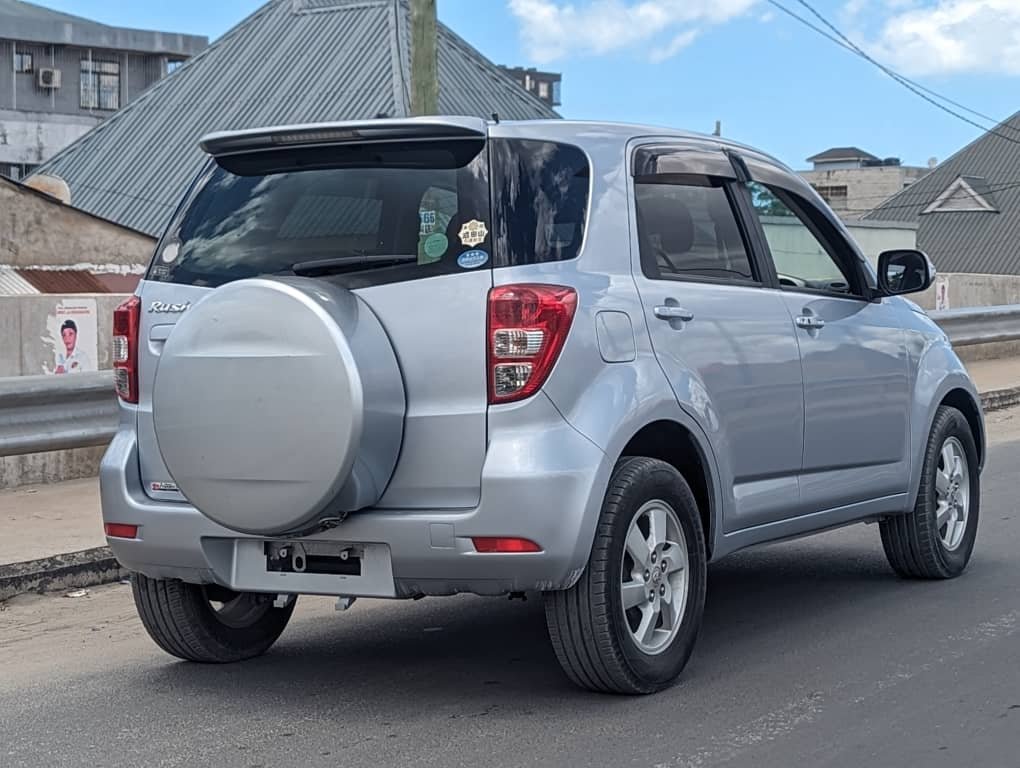 2006 Toyota RUSH