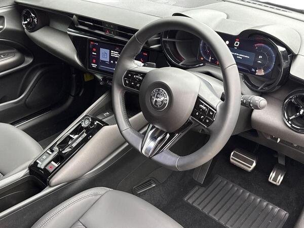 2026 Alfa Romeo Junior