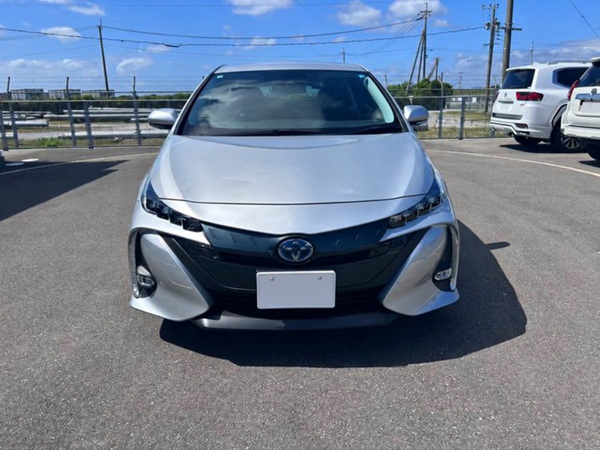 2022 Toyota PRIUS PHV Plug-in Hybrid