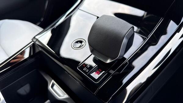 2026 Land Rover Range Rover Sport