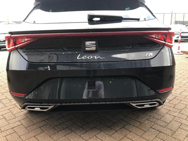 2026 SEAT Leon