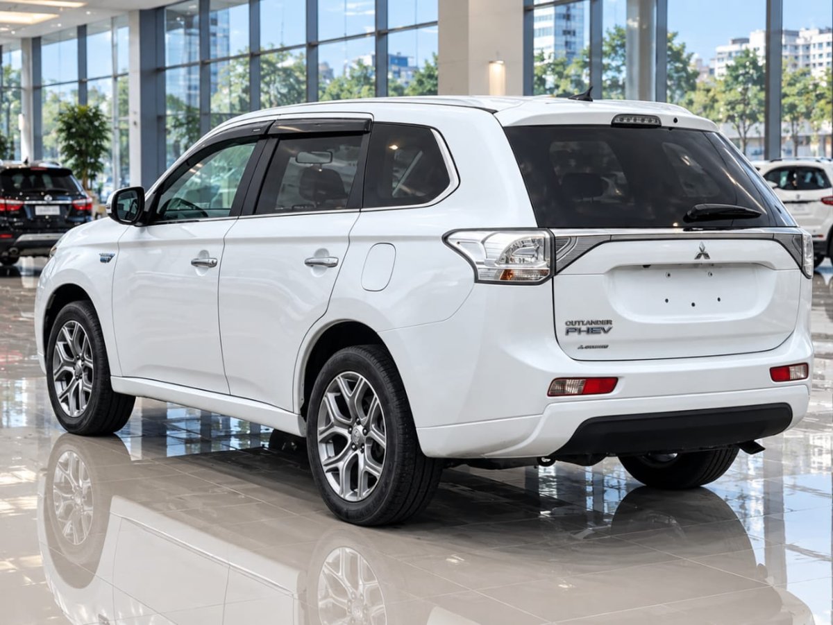 2012 Mitsubishi Outlander PHEV