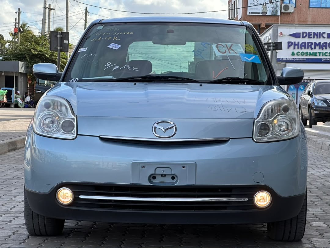 2009 Mazda Verisa