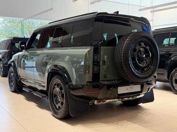 2026 Land Rover Defender